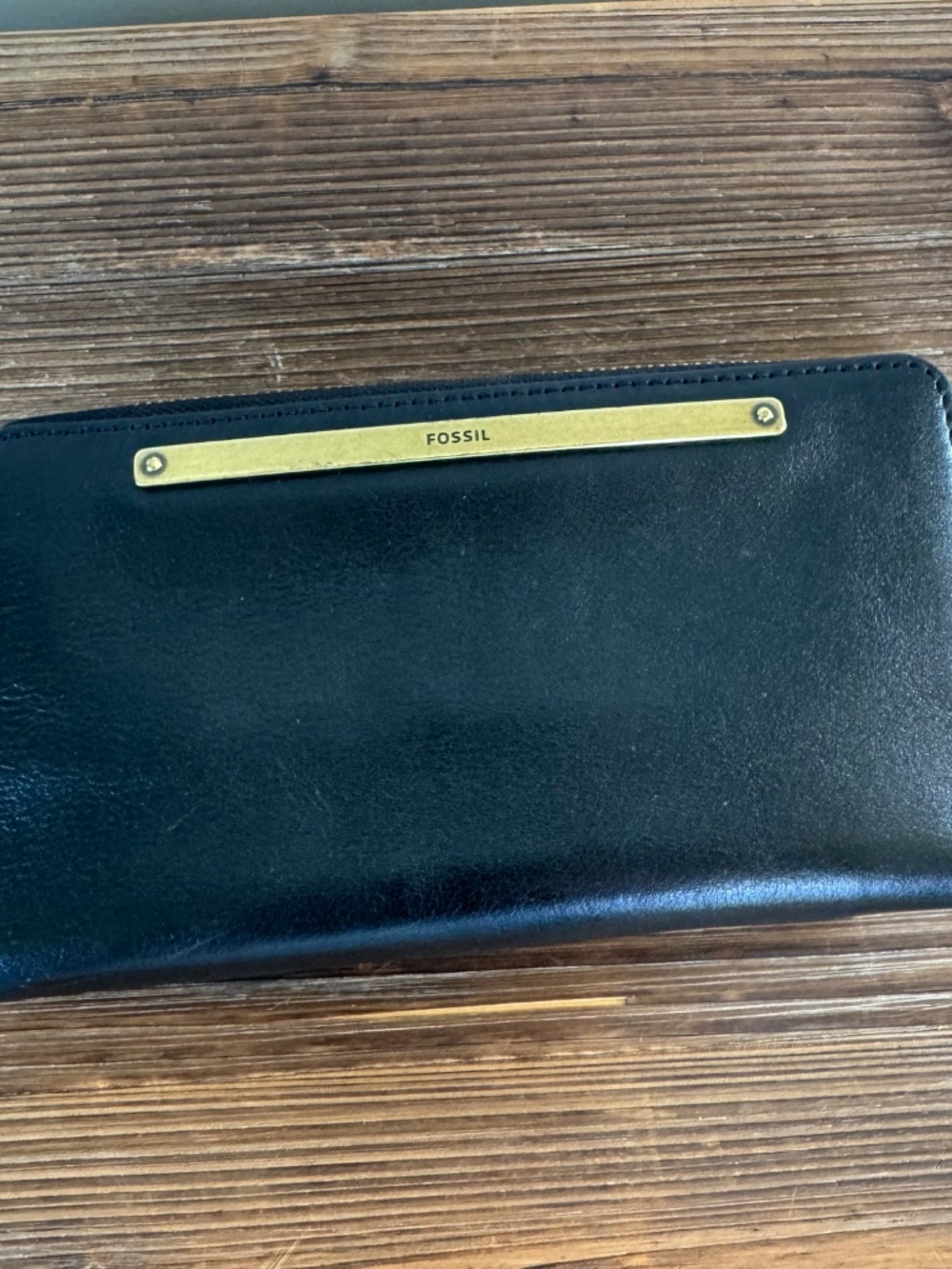 Fossil Liza Leather Zip Around Clutch Wallet – Black/Brass – BRAND NEW